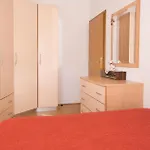 Apartment Bb Iii *
