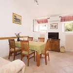 Bb Iii Apartment Racisce